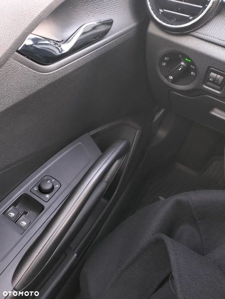 Skoda Fabia 1.0 TSI Selection - 11