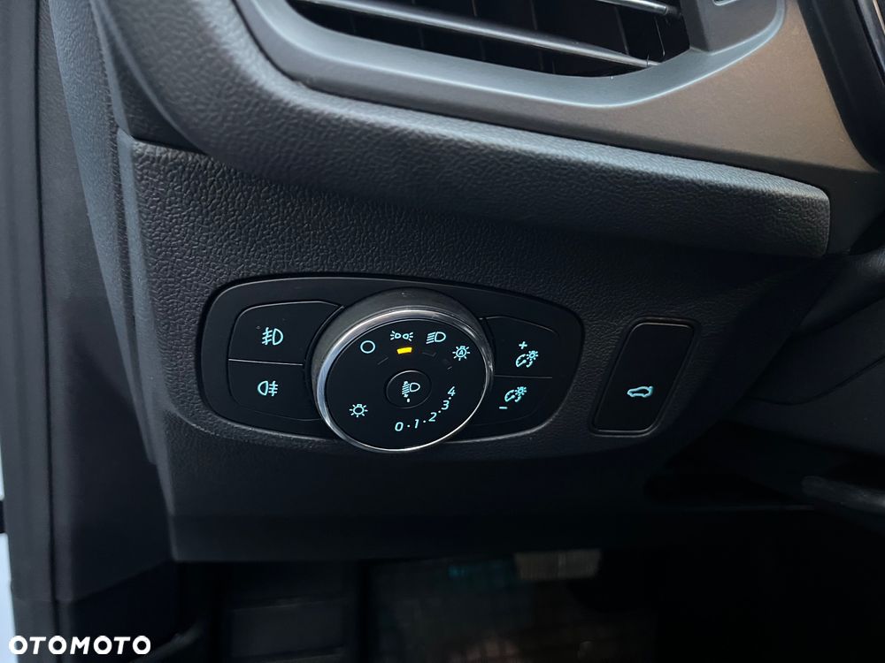 Ford Focus 1.5 EcoBlue Start-Stopp-System TITANIUM X - 19