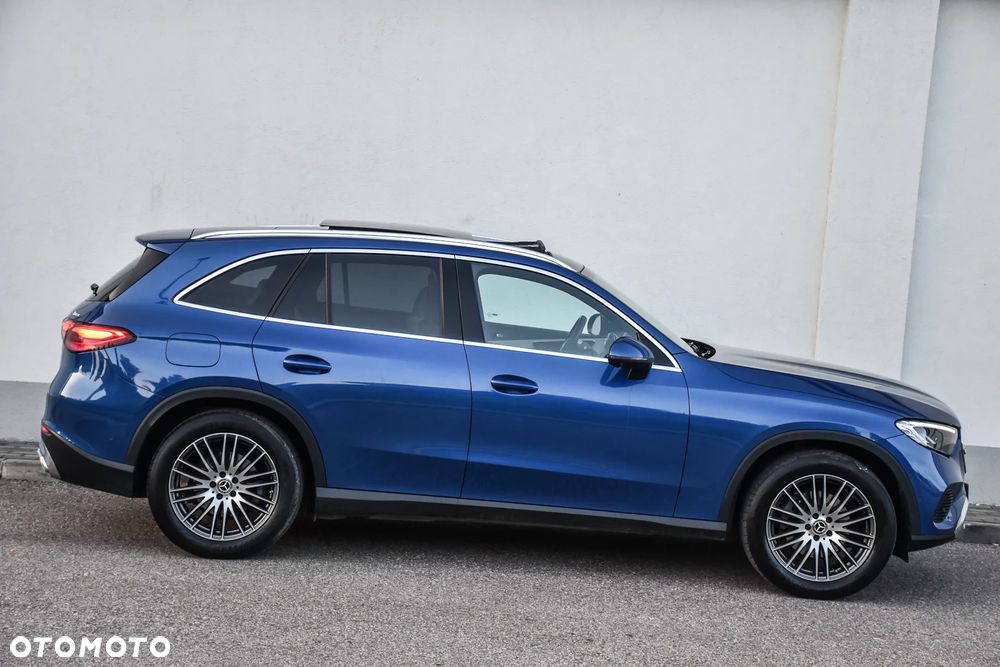 Mercedes-Benz GLC 200 4Matic 9G-TRONIC Avantgarde Advanced - 16