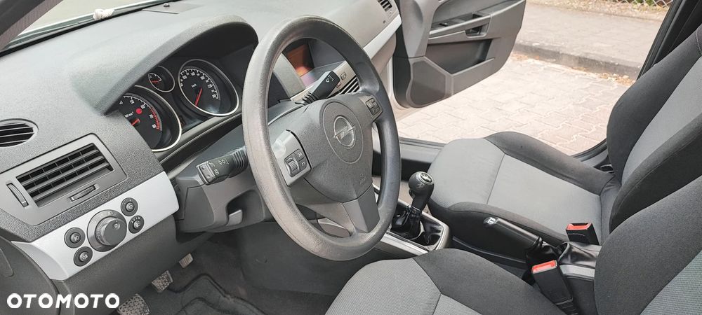 Opel Astra 1.4 Edition Plus - 17