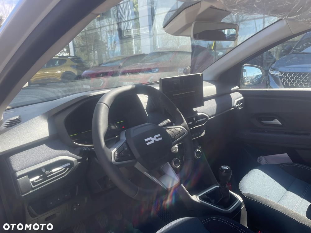 Dacia Sandero - 8