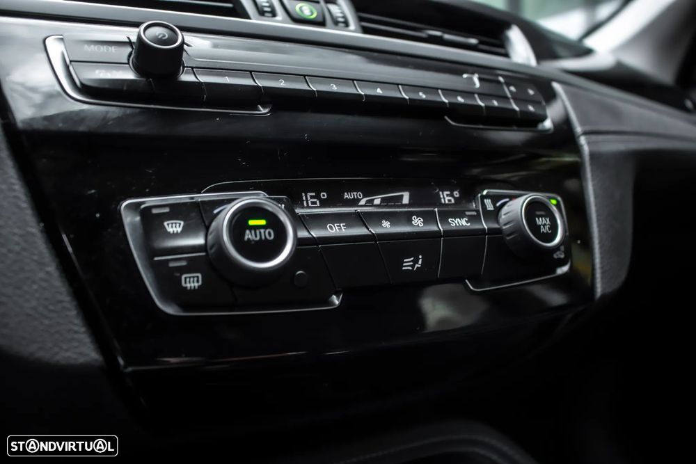 BMW X1 16 d sDrive xLine - 24