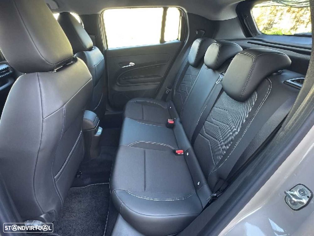 Jeep Avenger 1.2 GSE T3 Altitude - 10