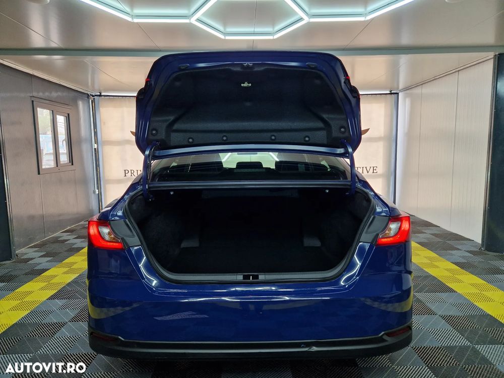 Toyota Camry 2.5 Hybrid Dynamic - 7