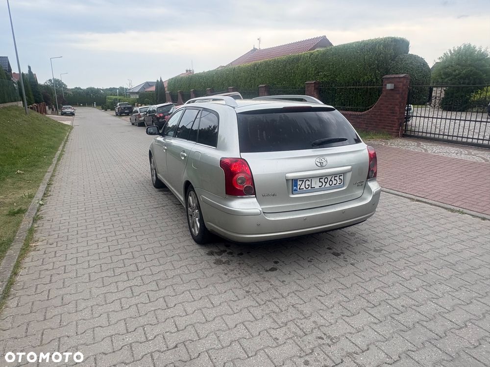Toyota Avensis 2.0 D-4D Team - 6