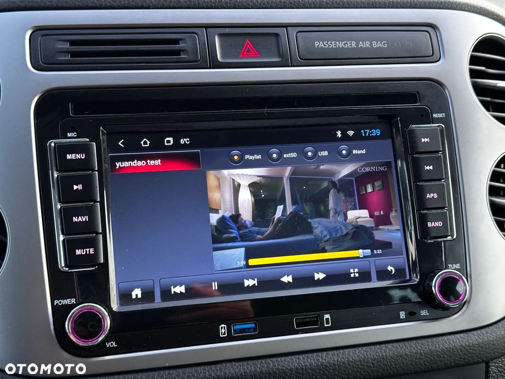 Volkswagen Tiguan 2.0 TDI SCR BlueMotion Technology Lounge Sport & Style - 24