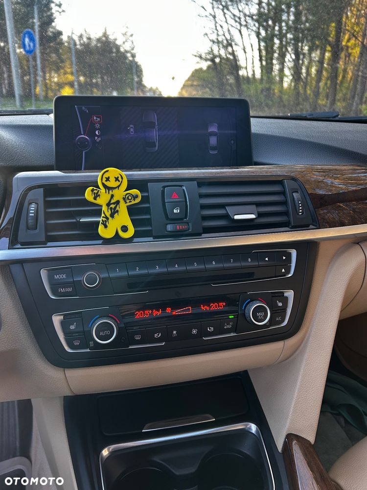 BMW Seria 3 335i xDrive Edition Sport - 24