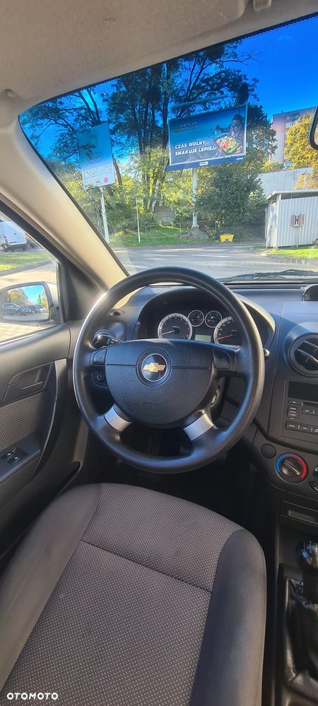 Chevrolet Aveo 1.2 16V LS - 11