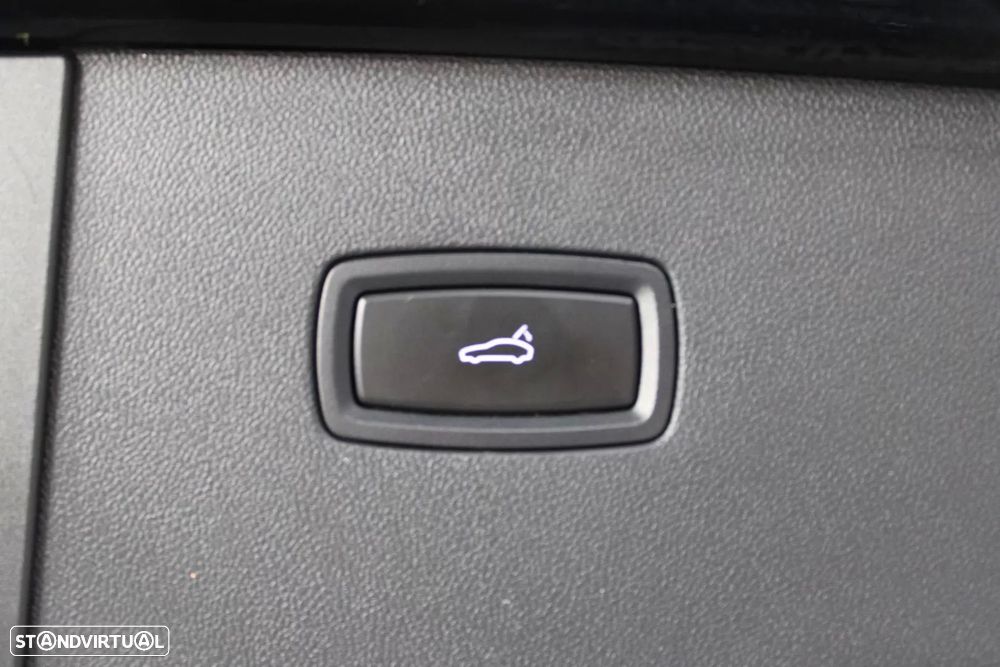 Porsche Cayenne Coupé E-Hybrid - 9