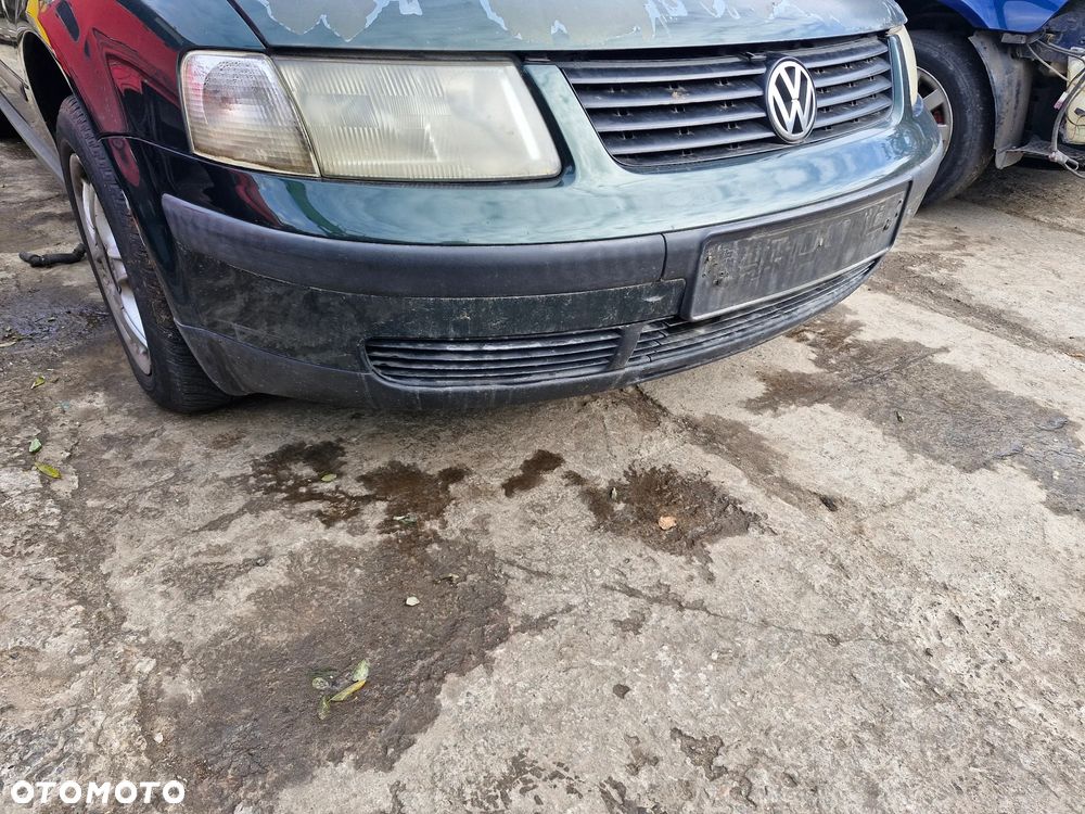 zderzak przód  / zderzak przedni /  Volkswagen Passat B5 (LC6N) - 11