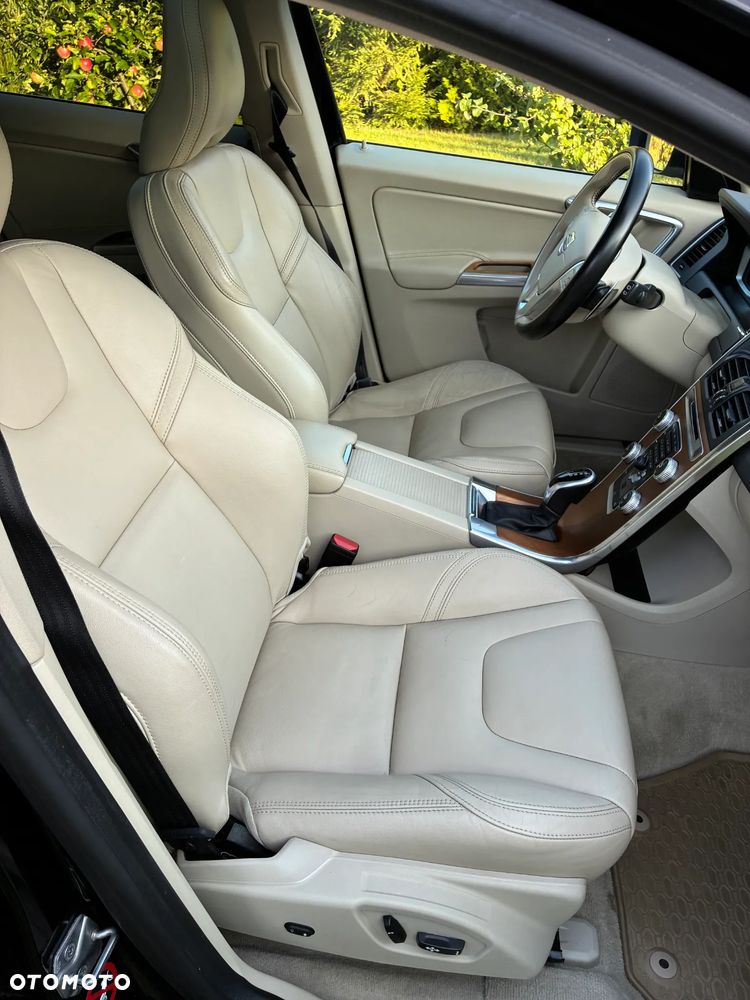 Volvo XC 60 D4 Drive-E Summum - 10