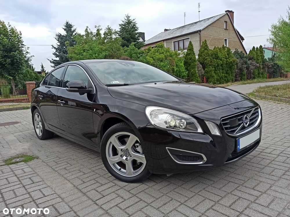 Volvo S60 D3 Summum - 2