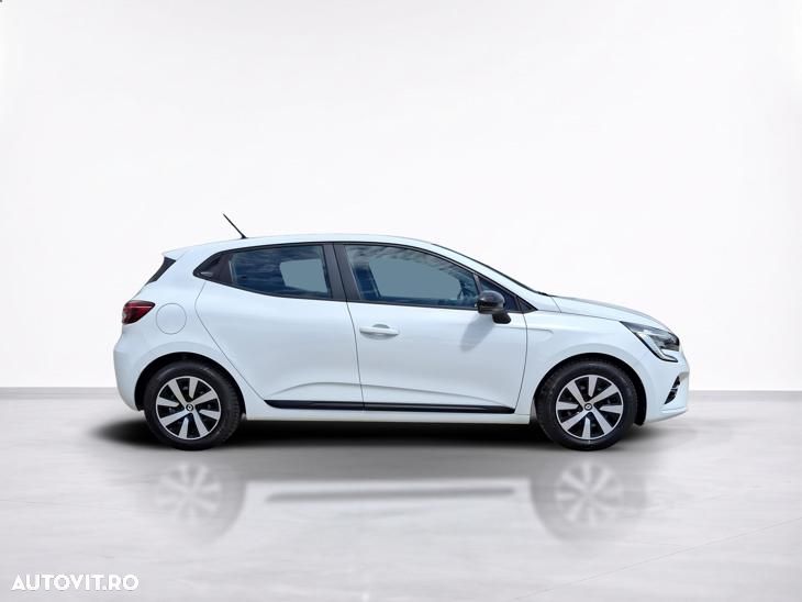 Renault Clio - 8