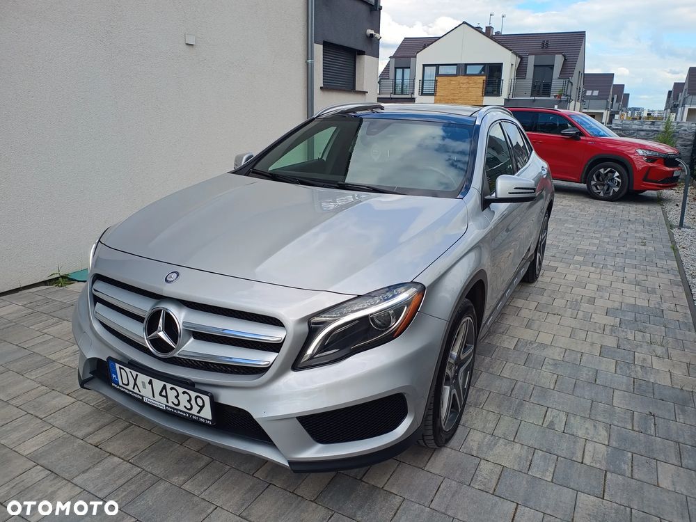 Mercedes-Benz GLA 250 4Matic 7G-DCT AMG Line - 2