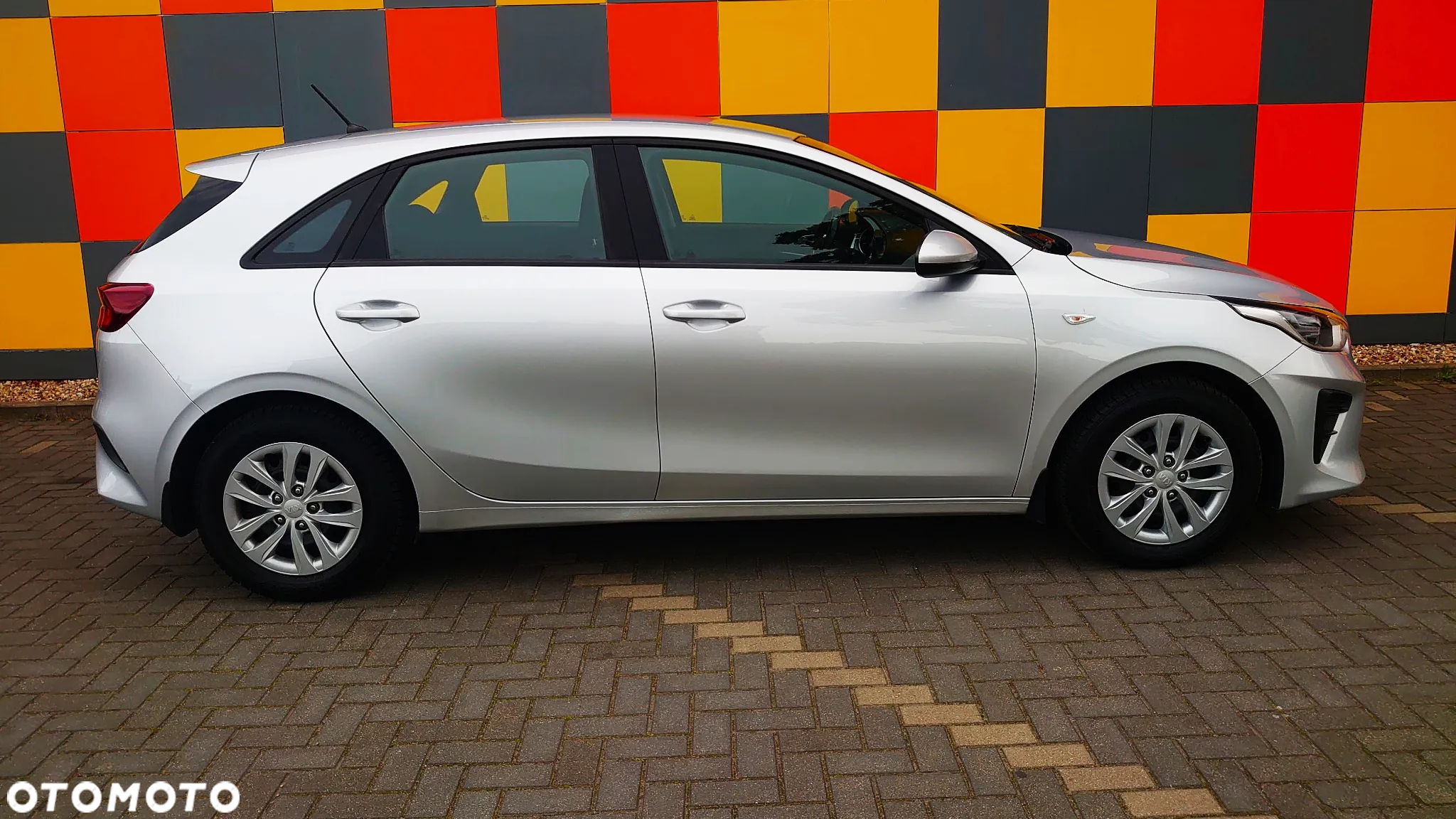 Kia Ceed 1.4 L - 6