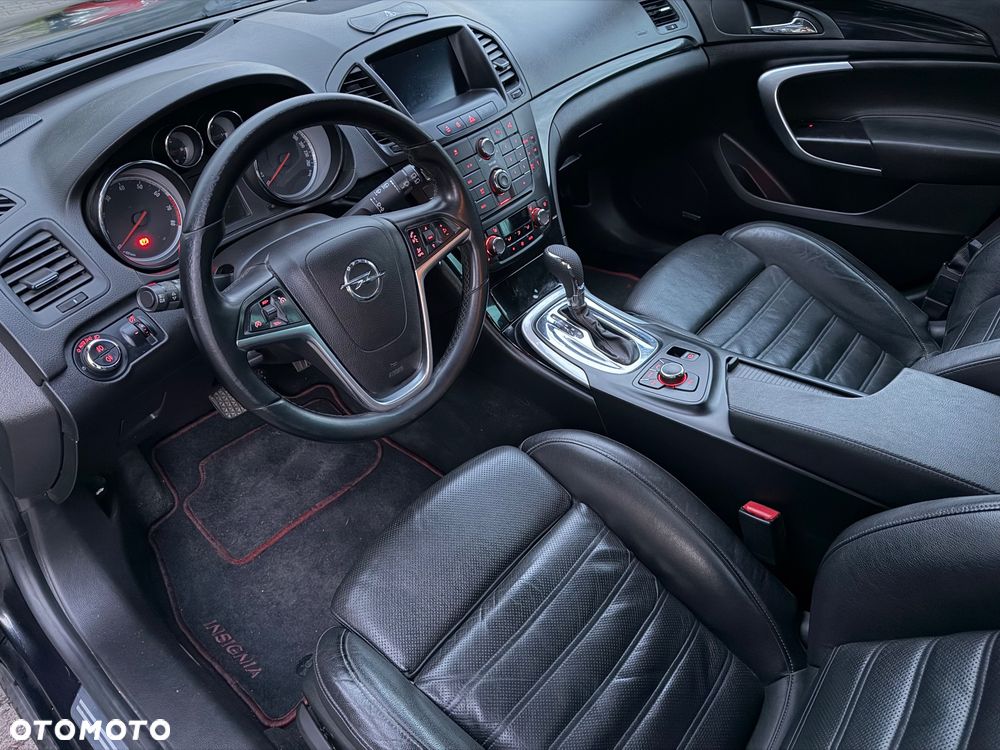 Opel Insignia 2.0 T Cosmo - 24