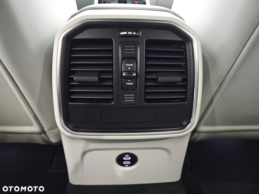 Porsche Macan Standard - 31