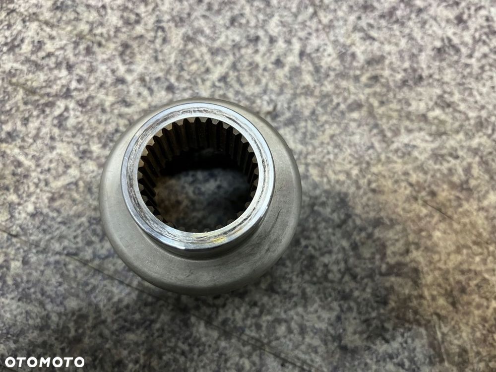 Kolnierz lacznik flansza reduktora skrzyni begow 7G 722 ML W164 W251 GLS GL - 8