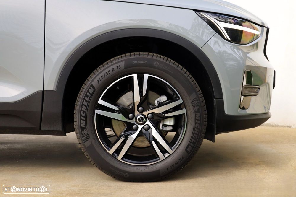 Volvo XC 40 2.0 B3 Plus Dark - 6