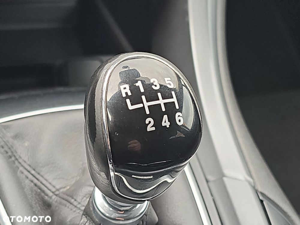 Ford Mondeo - 26