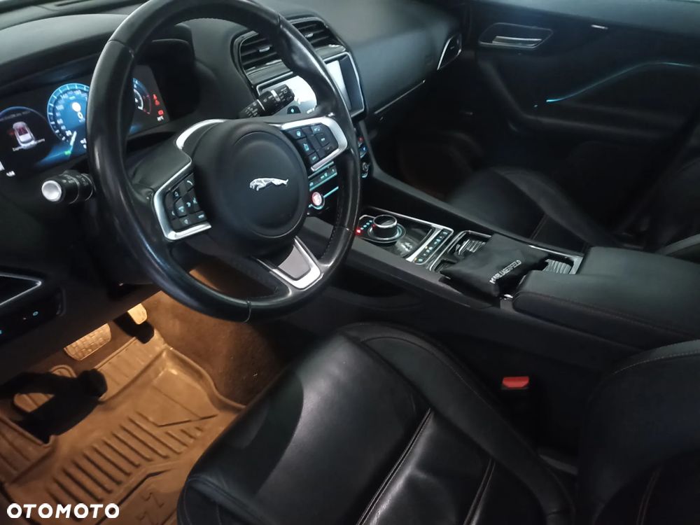 Jaguar F-Pace 2.0 i4D AWD Prestige - 10