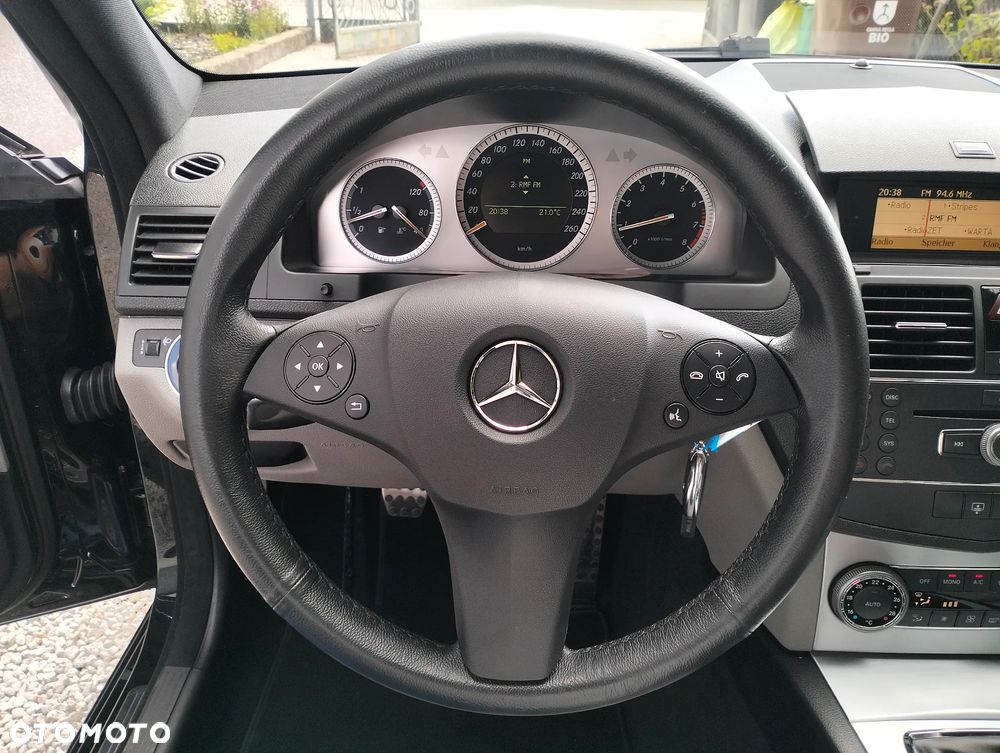 Mercedes-Benz Klasa C 180 Kompressor Avantgarde - 33