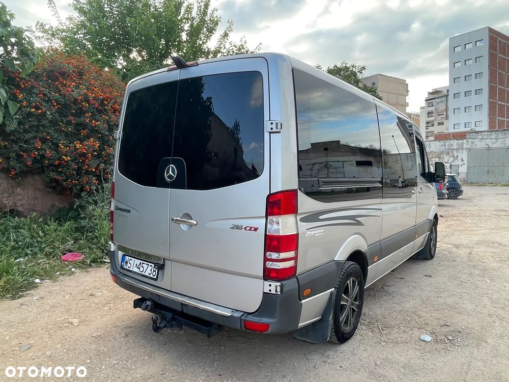 Mercedes-Benz Sprinter - 5