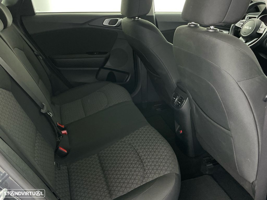Kia Ceed SW 1.0 T-GDI Sport - 25