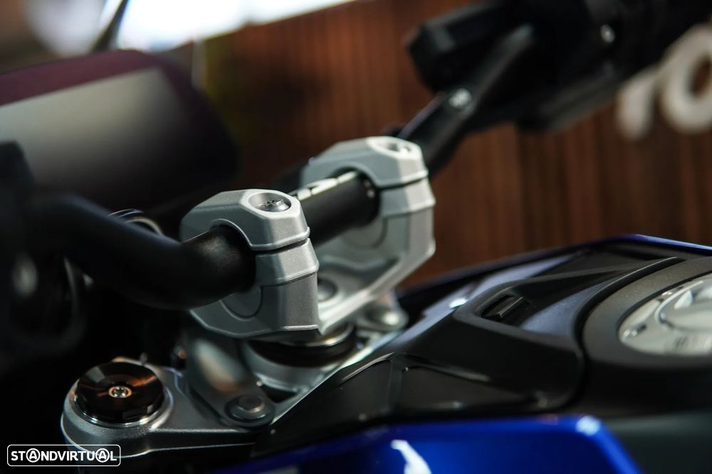 BMW R 1300 GS TROPHY - 15