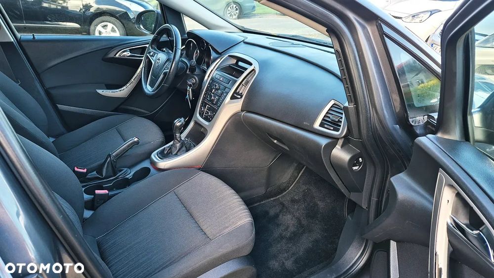 Opel Astra 1.4 Turbo Exklusiv - 35