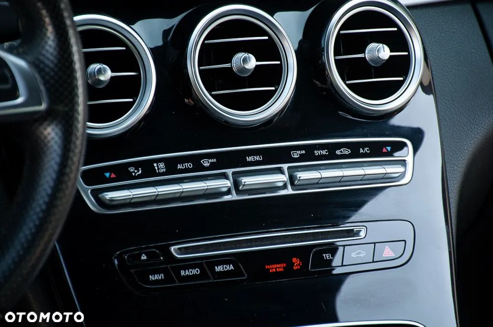 Mercedes-Benz Klasa C 180 (BlueTEC) d 7G-TRONIC AMG Line - 35