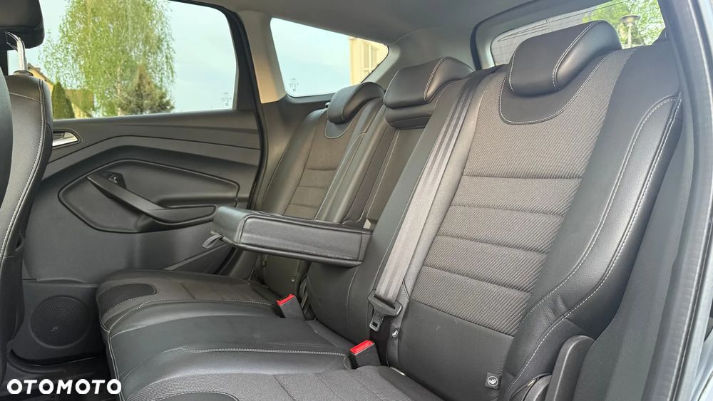 Ford Kuga 2.0 TDCi AWD Titanium - 29