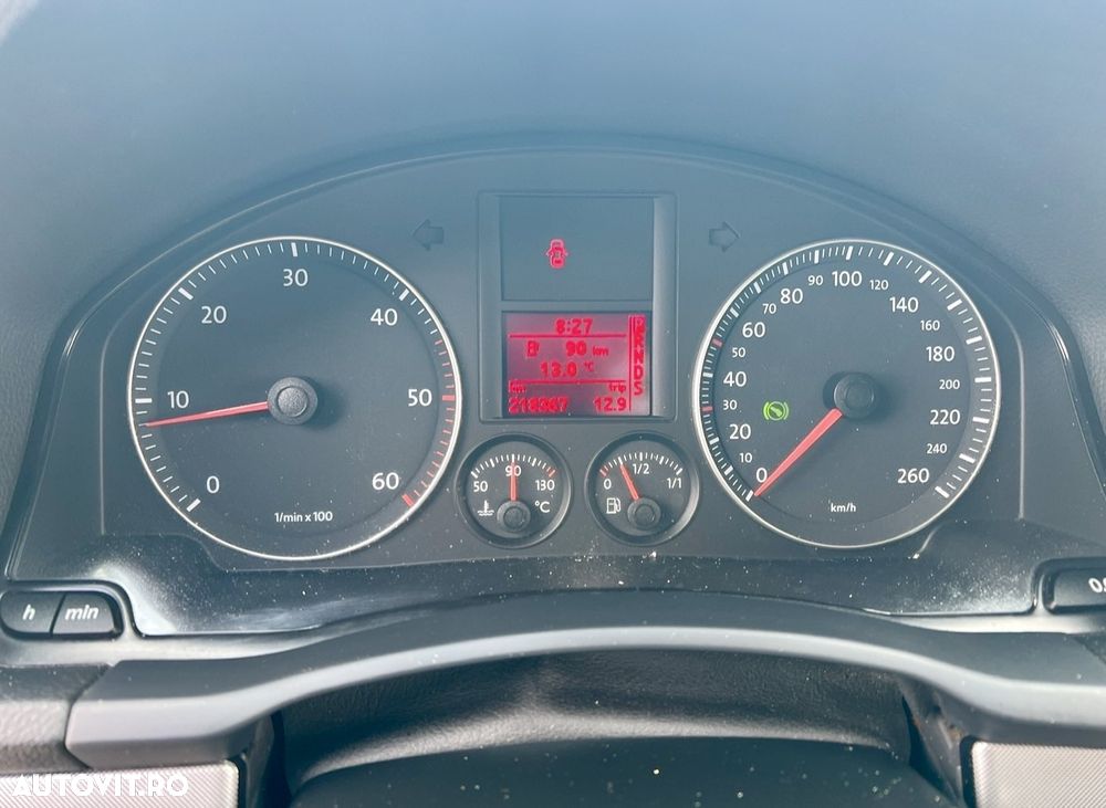 Volkswagen Golf 2.0 TDI Comfortline DSG - 35