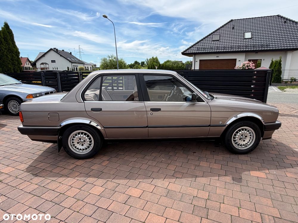 BMW Seria 3 - 16