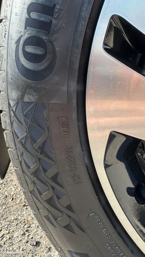 Land Rover Discovery Sport - 12