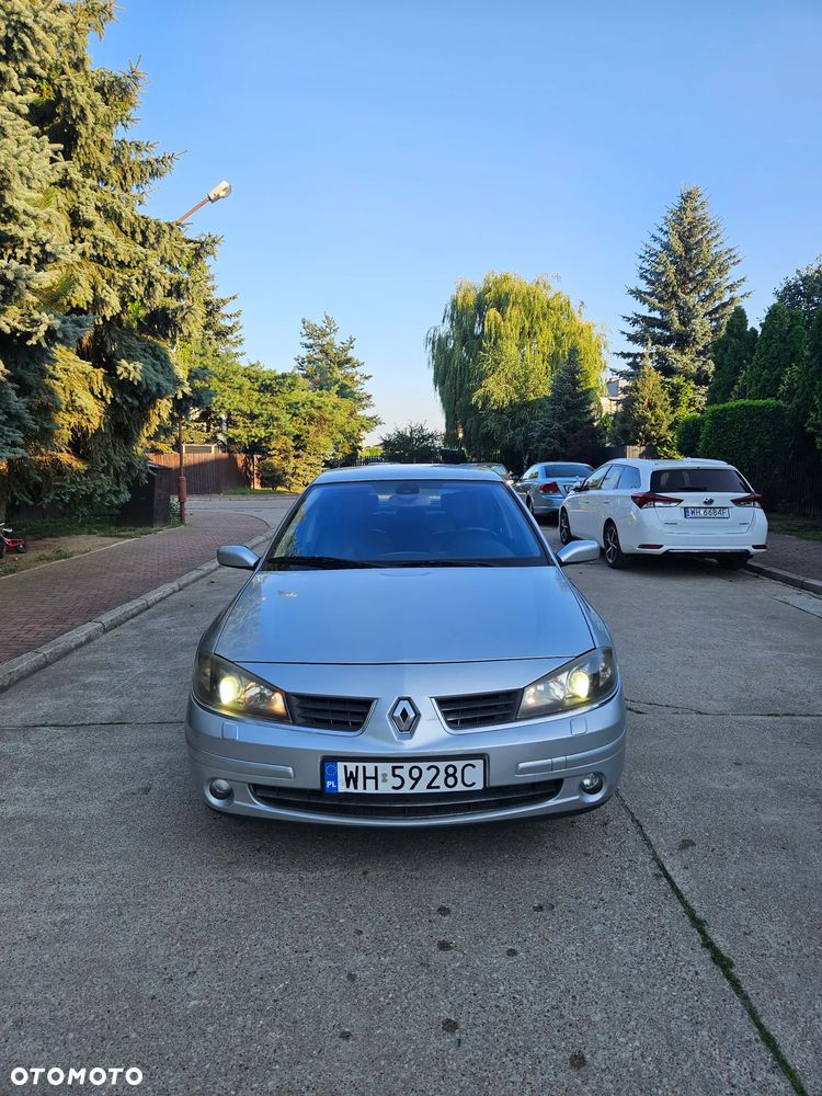 Renault Laguna 2.0T Image - 2
