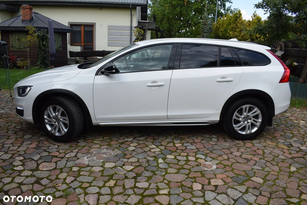 Volvo V60 Cross Country - 6