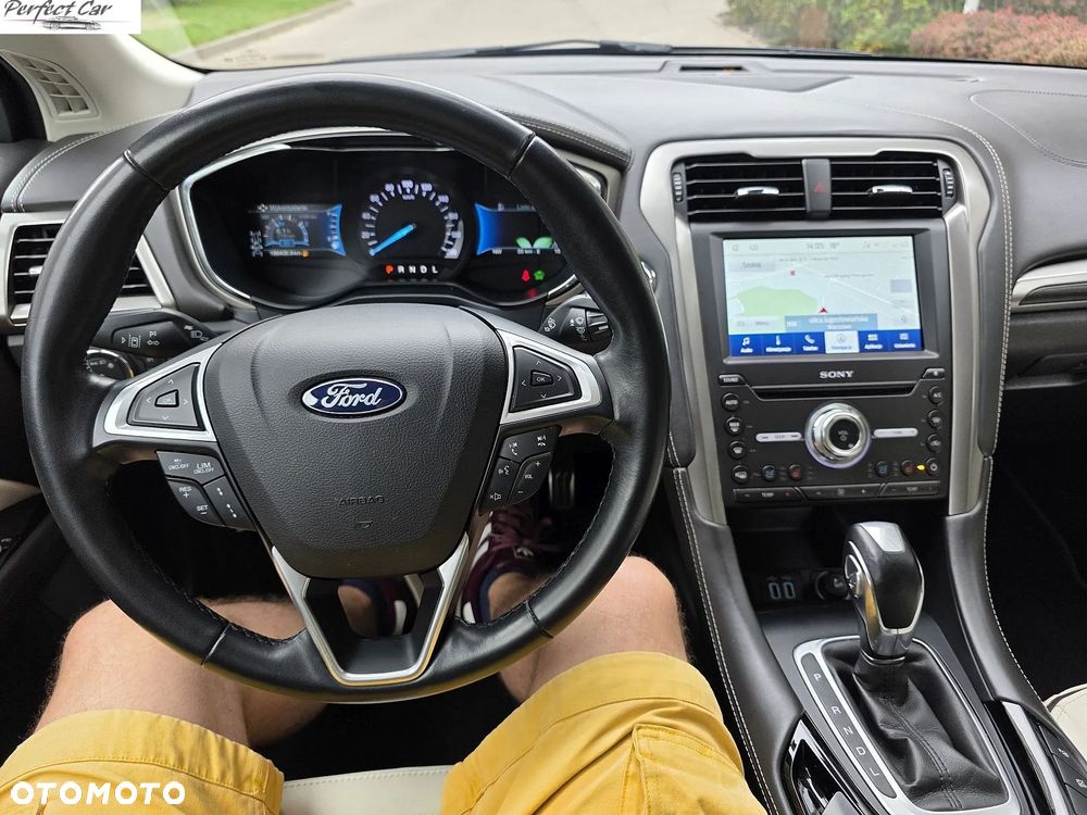 Ford Mondeo 2.0 Hybrid Vignale Plus - 14