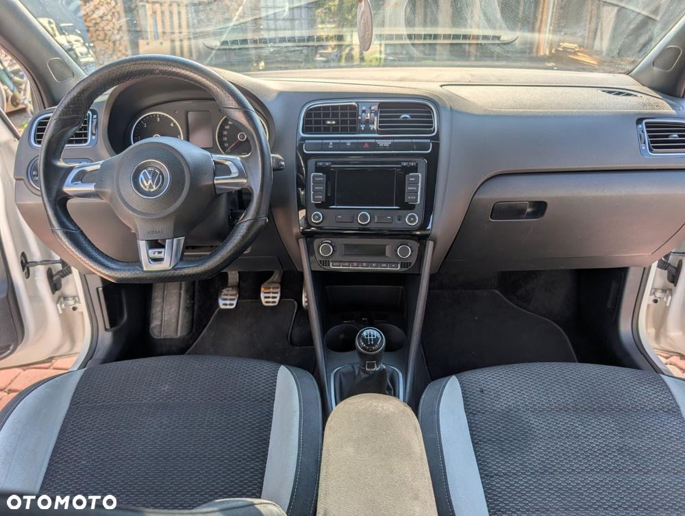 Volkswagen Polo 1.6 TDI DPF Highline - 12