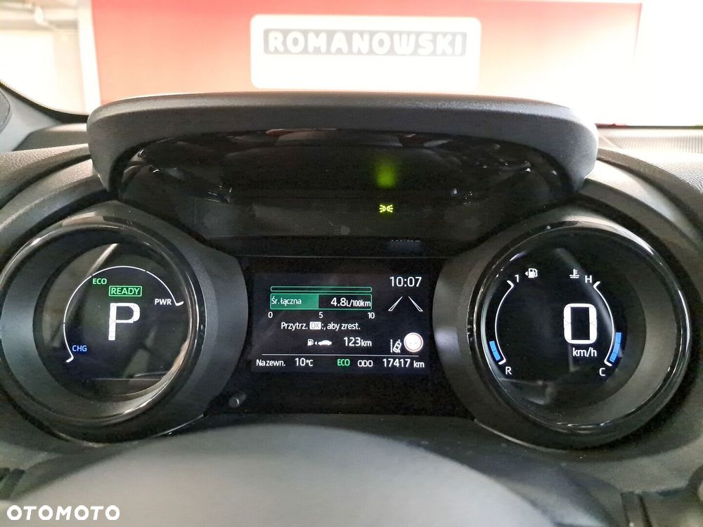 Toyota Yaris - 32