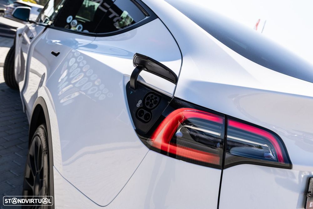 Tesla Model Y Long Range Tração Integral - 13
