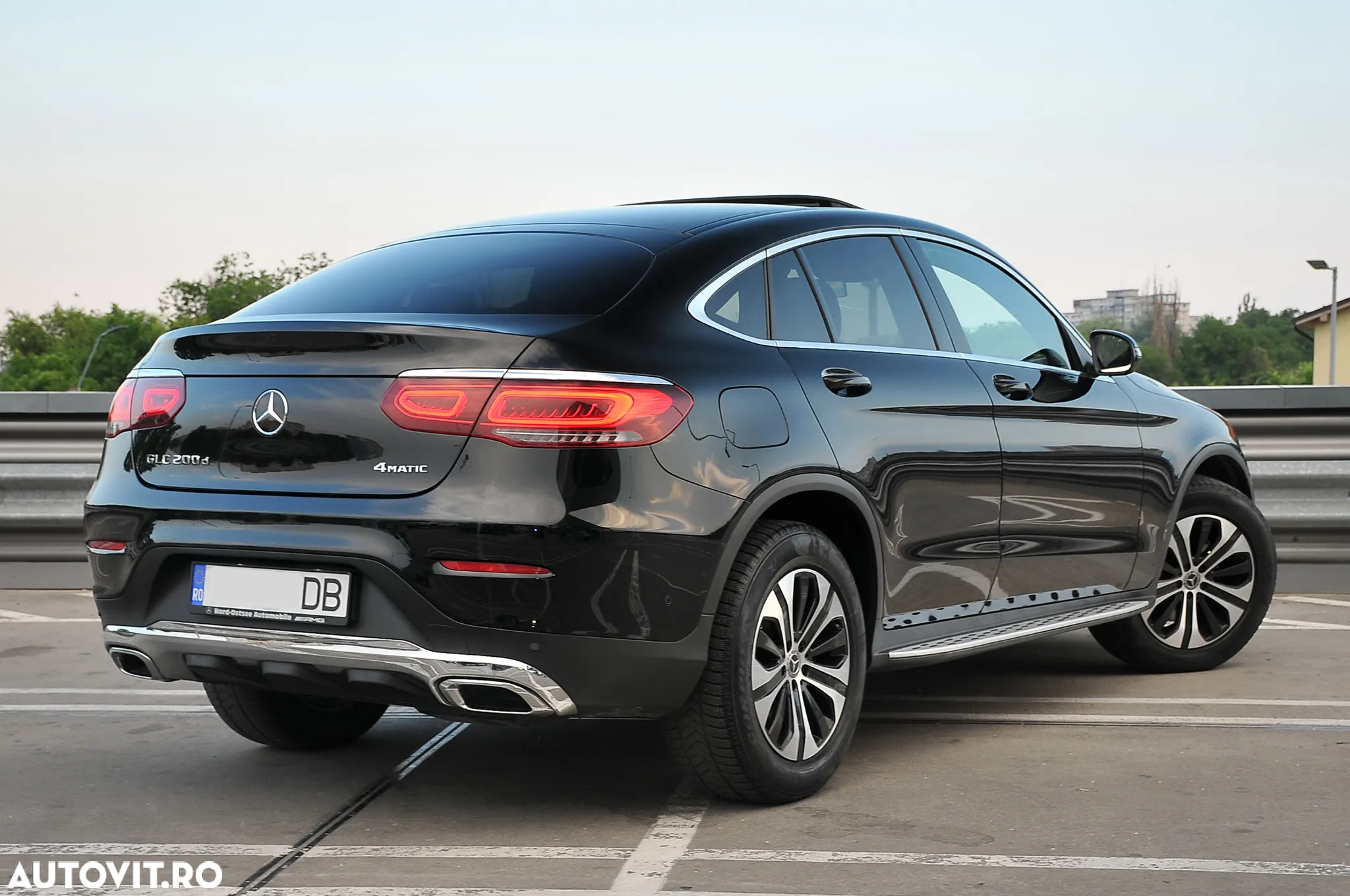 Mercedes-Benz GLC Coupe 220 d 4Matic 9G-TRONIC - 11
