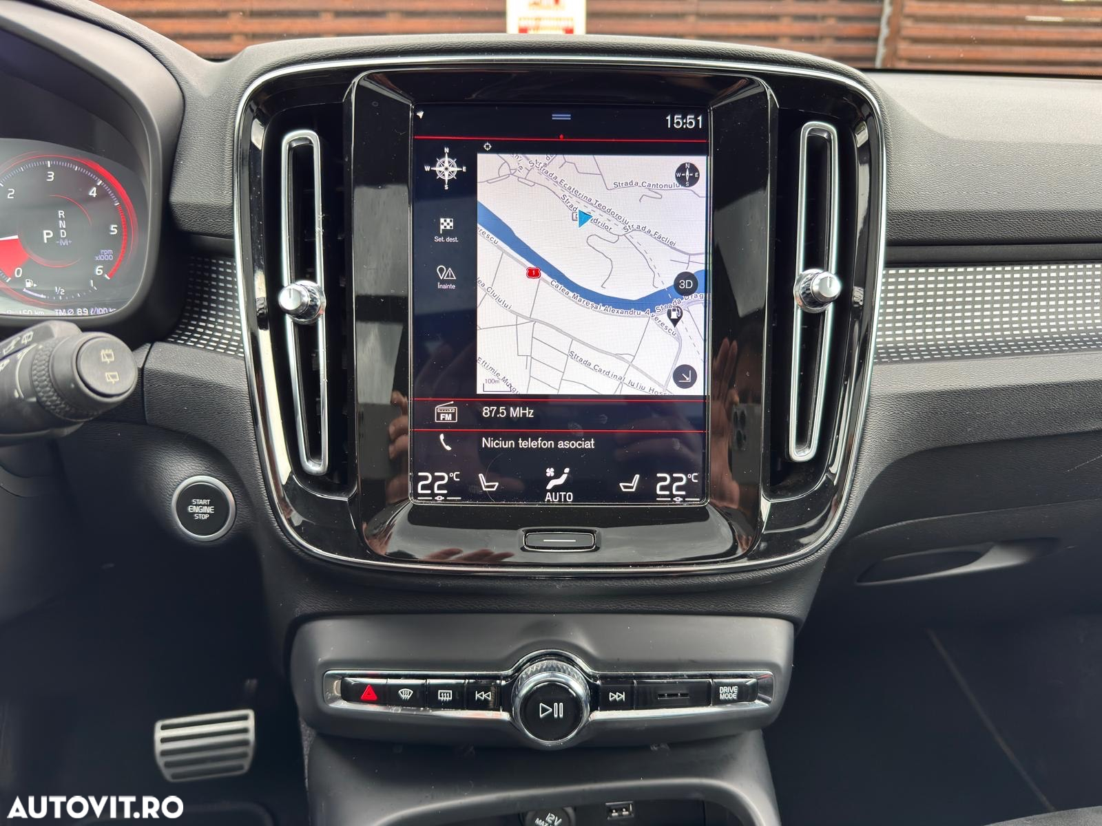 Volvo XC 40 D4 AWD Geartronic R-Design - 34
