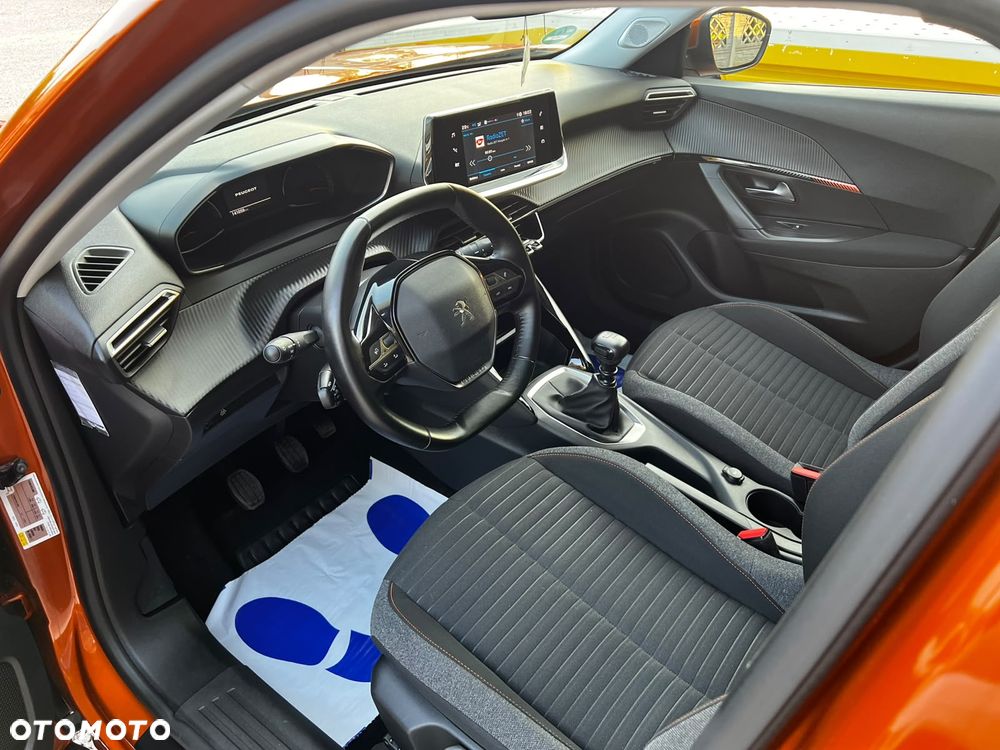 Peugeot 2008 PureTech 130 Allure - 25