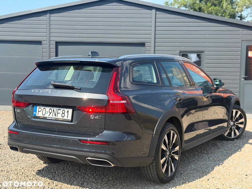 Volvo V60 Cross Country D4 AWD Geartronic - 35