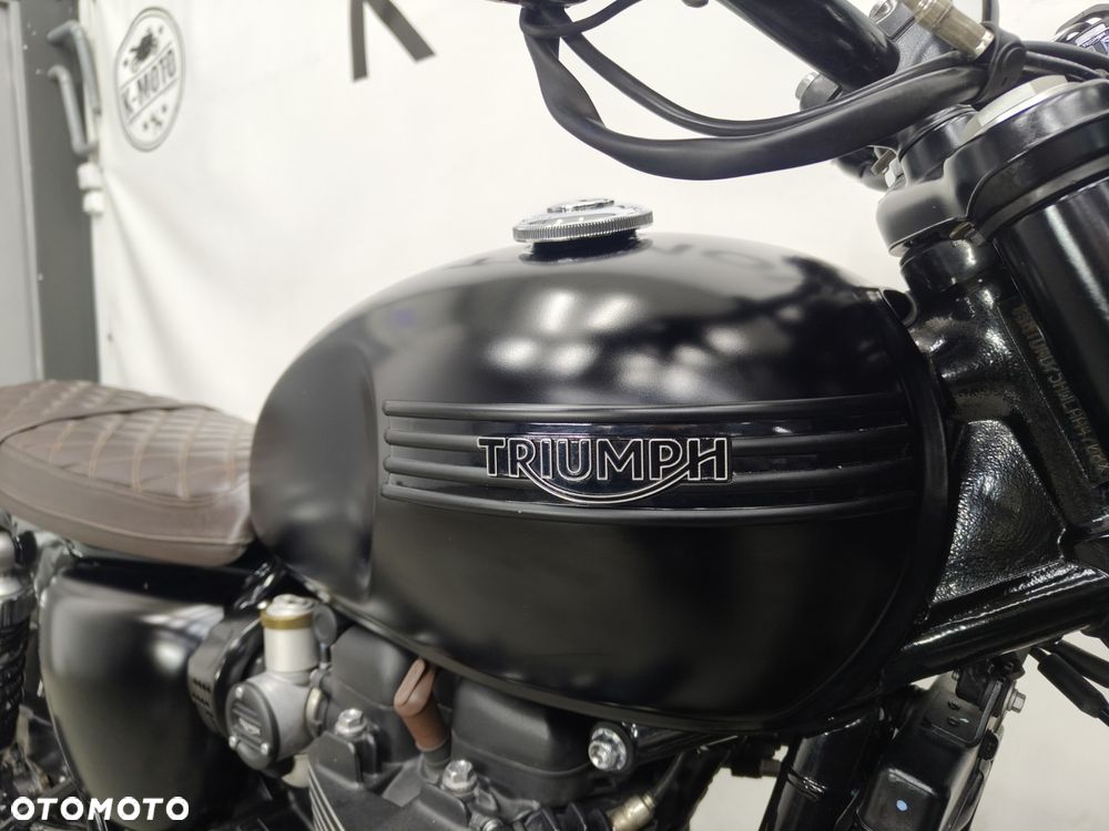 Triumph Bonneville - 6