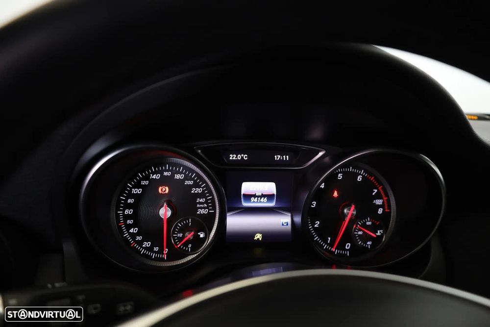 Mercedes-Benz GLA 180 Edition 1 - 33
