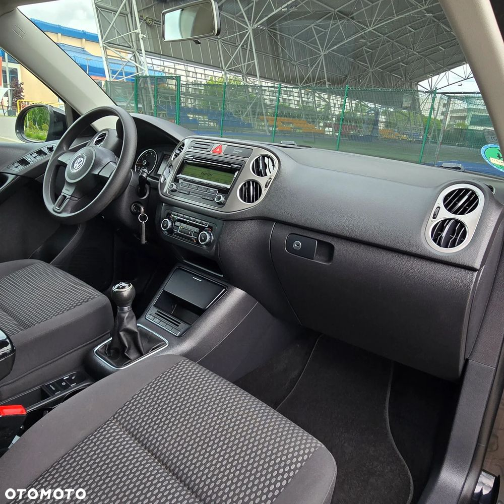 Volkswagen Tiguan - 27