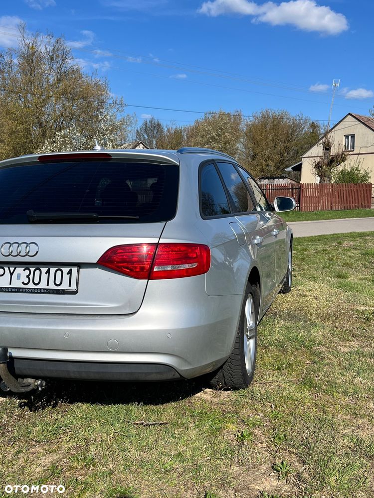 Audi A4 Avant 2.0 TDI - 9