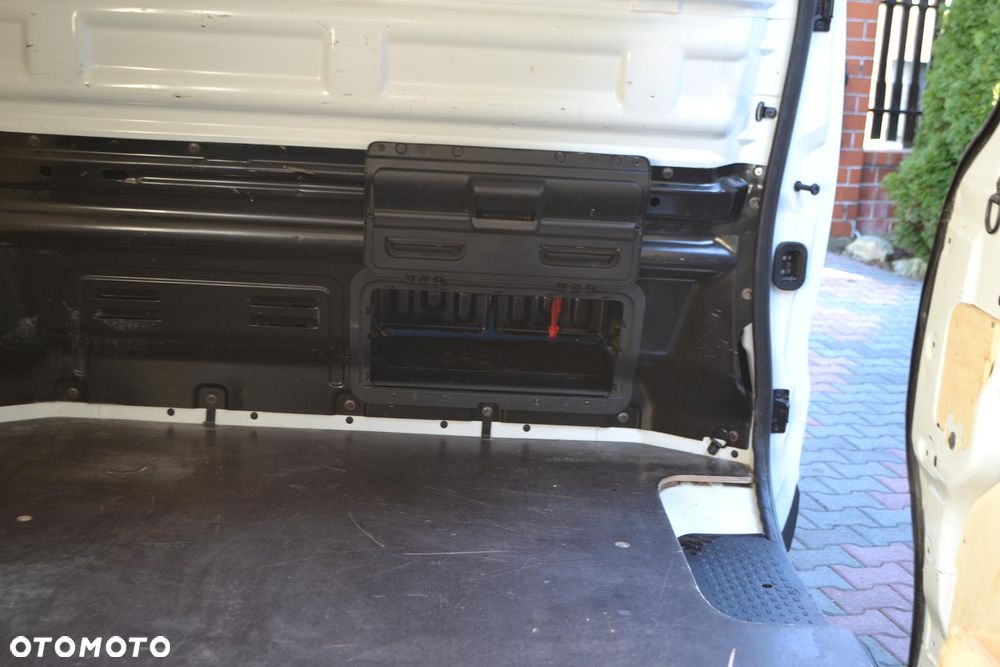 Renault Trafic 2.0 L2H1 HD Extra (bryg.) - 18